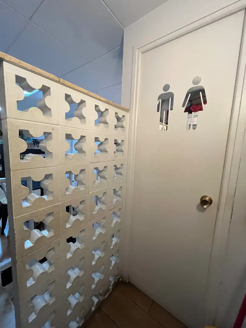 Baño de Local en traspaso en Barcelona con Aire acondicionado, Calefacción y Parquet