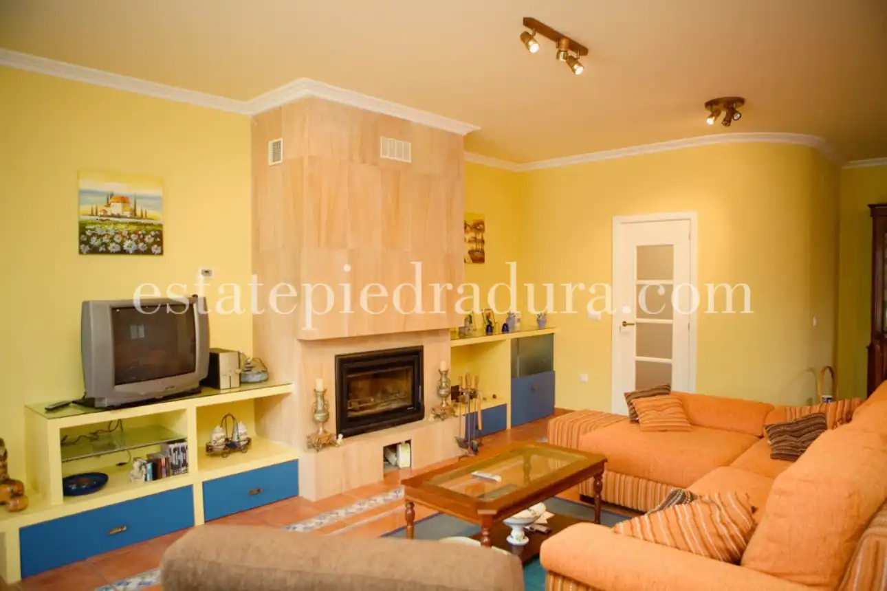 Sala de estar de Casa o chalet en venta en Pontevedra Capital  con Calefacción, Jardín privado y Terraza