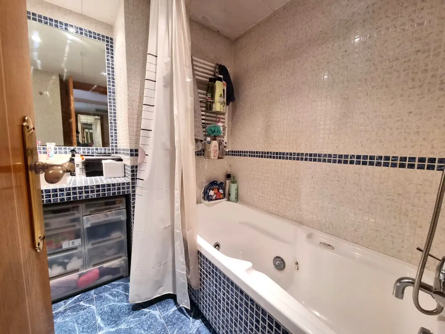 Baño de Piso en venta en Madrid con Aire acondicionado y Calefacción