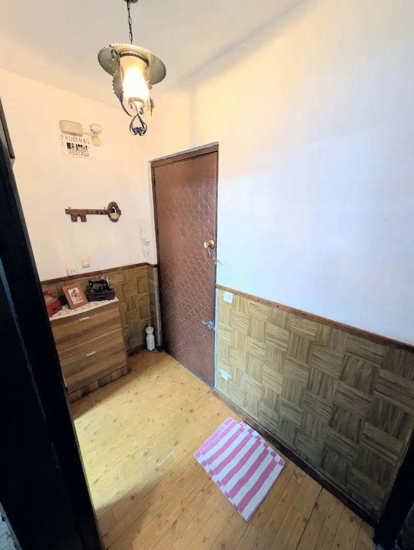Flat for sale in Sevilla  with Air Conditioner