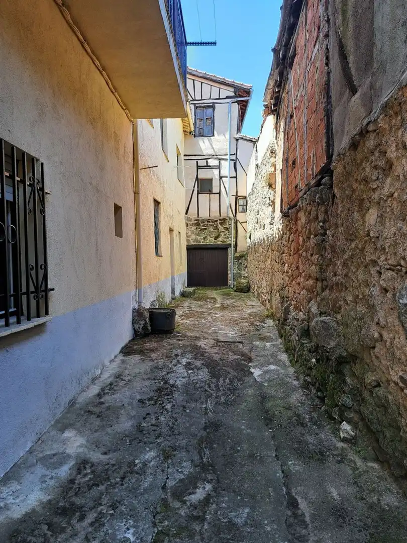 Vista exterior de Casa o chalet en venta en San Esteban de la Sierra