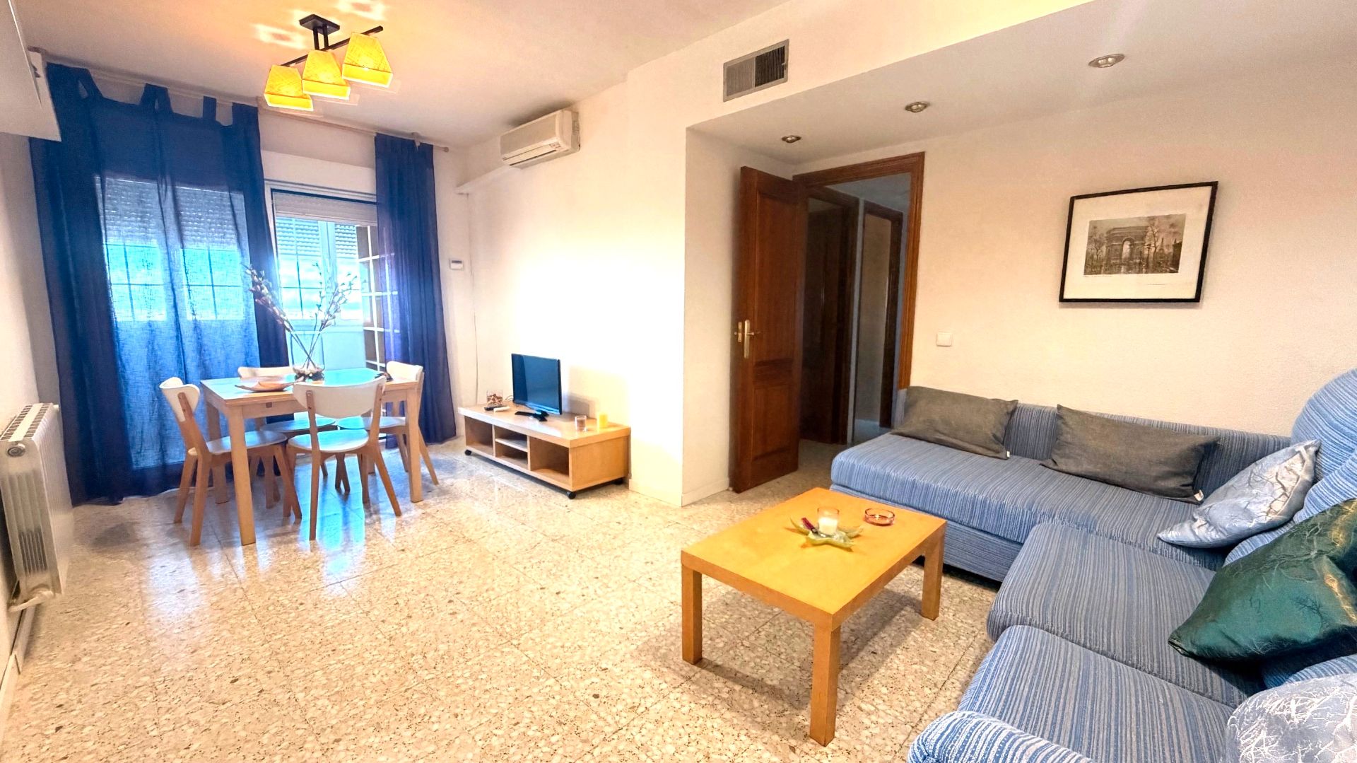 Sala d'estar de Pis de lloguer en Fuenlabrada amb Aire condicionat, Calefacció i Terrassa