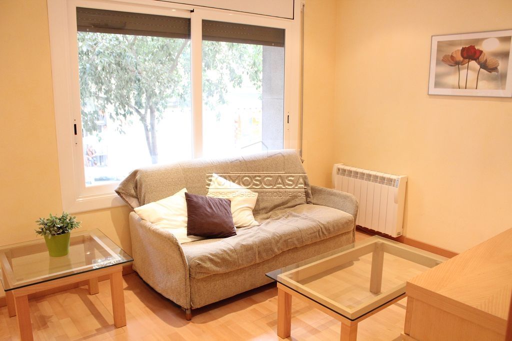 Pis de lloguer a Carrer de Sicília, Fort Pienc