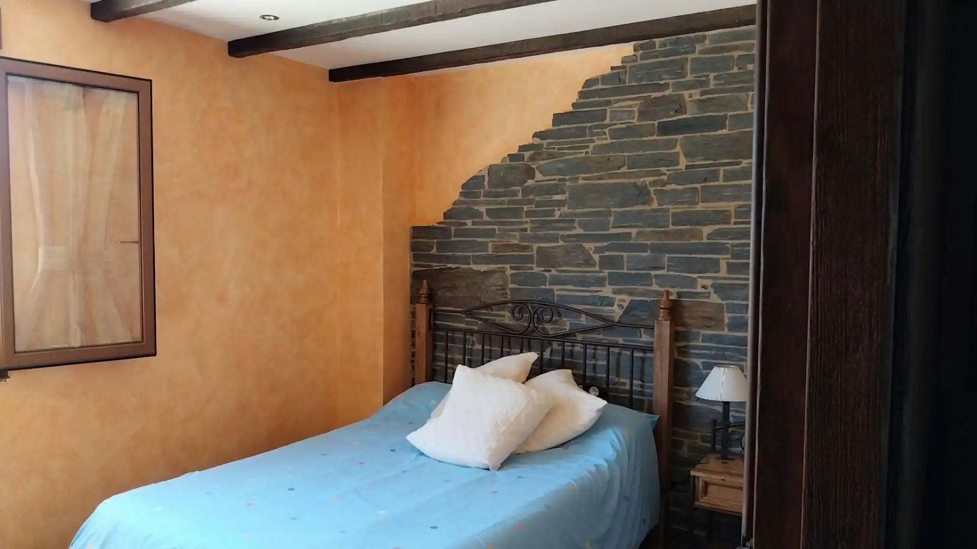 Bedroom of Houses for sale in Laza  with Private garden, Terrace and Furnished