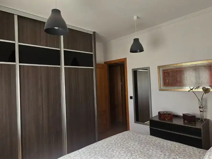 Dormitori de Pis en venda en Poblete amb Aire condicionat, Jardí privat i Parquet
