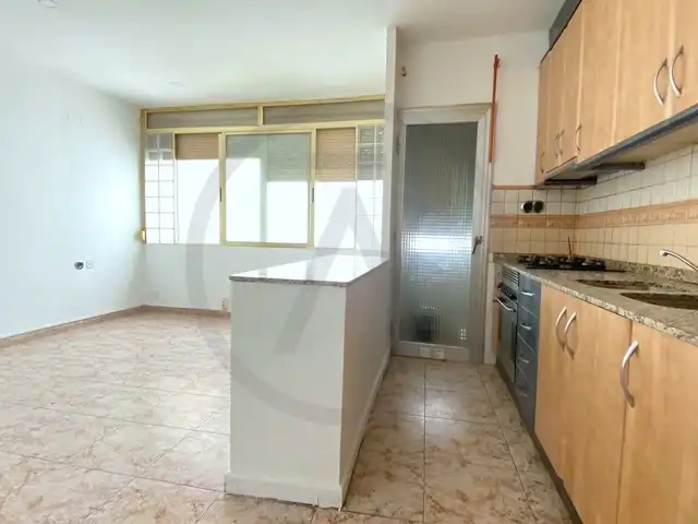 Cuina de Pis en venda en Sabadell amb Forn