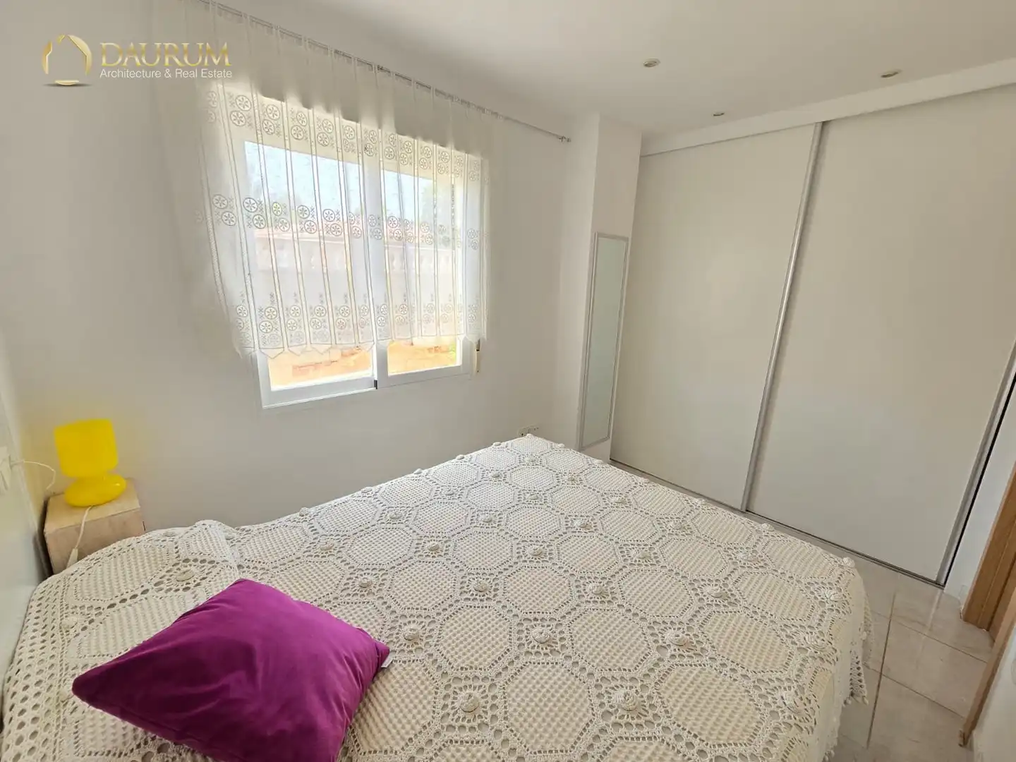 Casa aparellada amb piscina en venda a OROVAL, imagen 18