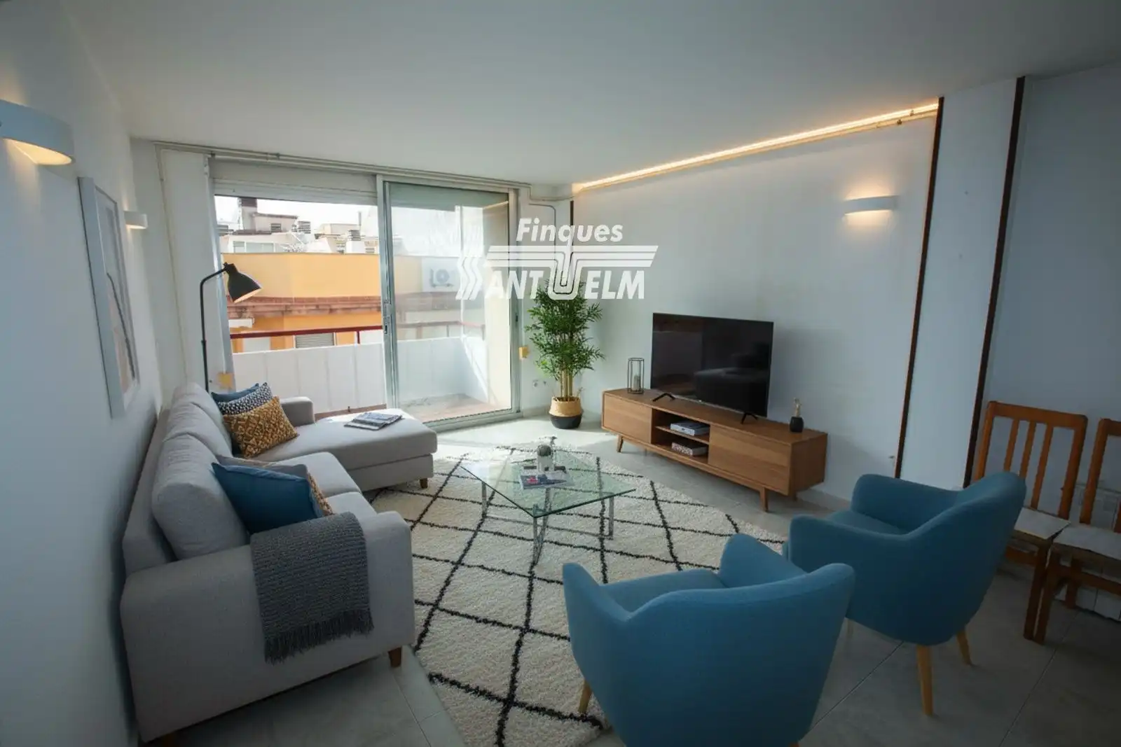 Ático con ascensor en venta en Angel Guimera, imagen 2