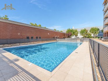 Wohnung mit Pool zum Verkauf in Avenida Pablo Iglesias