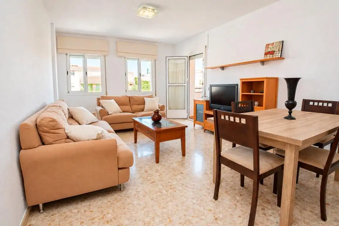 Sala de estar de Piso en venta en El Ejido con Trastero, Amueblado y Balcón