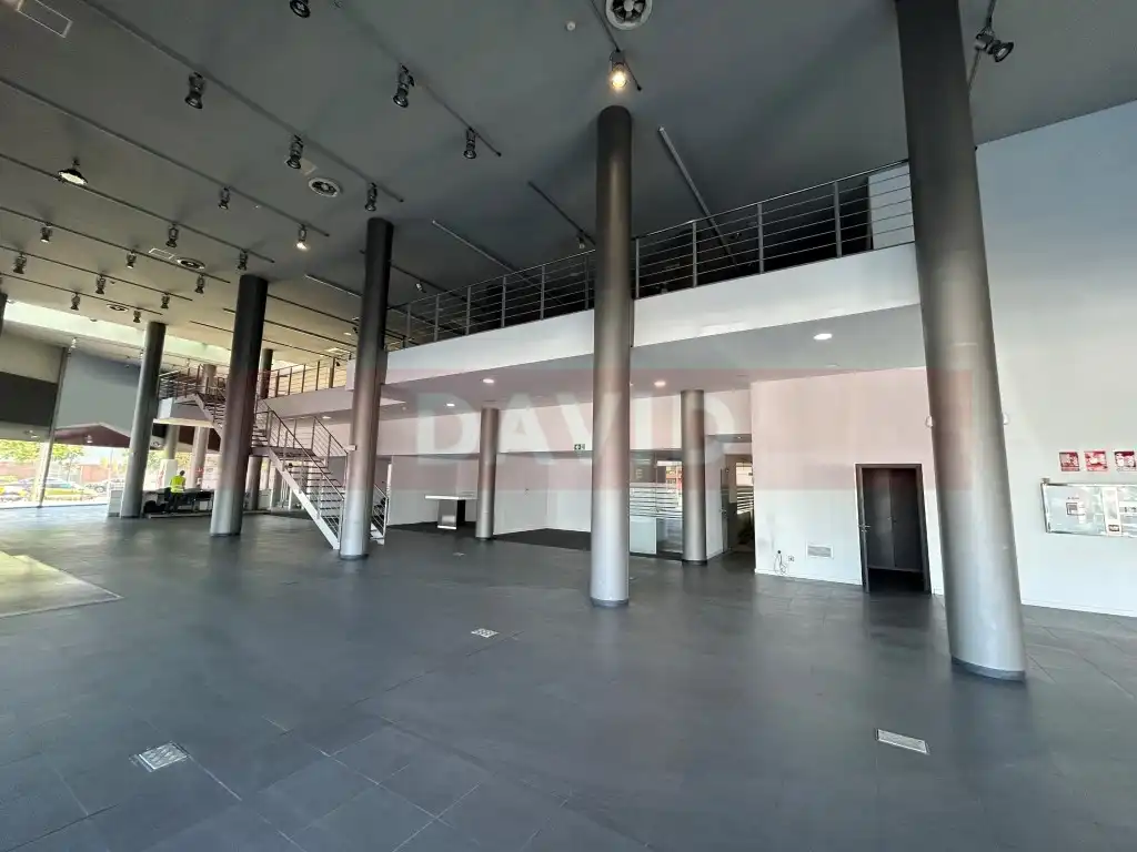 Industrial building for sale in Carretera Mig Del