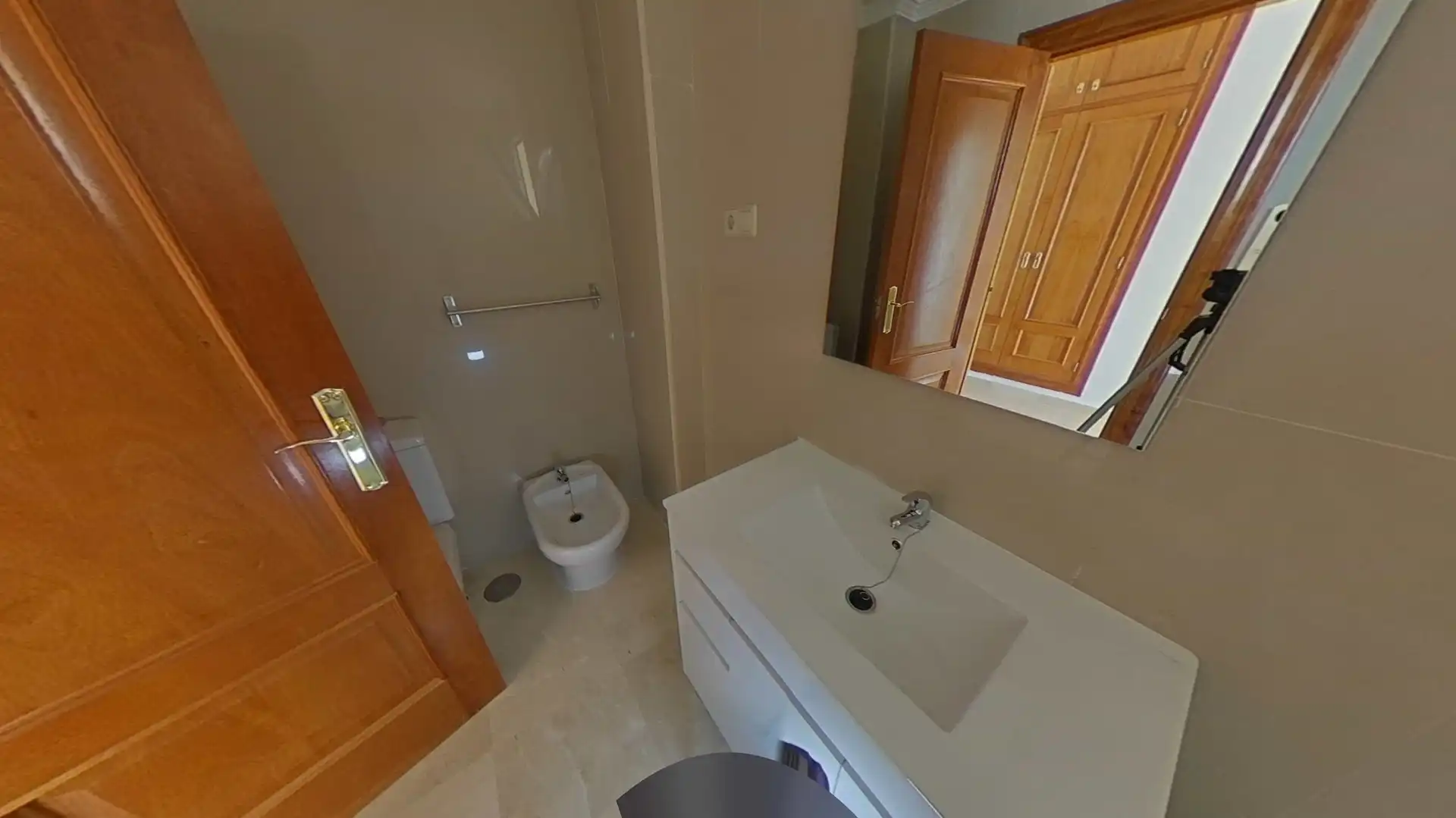Baño de Piso en venta en Mijas con Trastero y Piscina