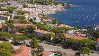 Vista exterior de Casa o xalet en venda en Palafrugell amb Piscina