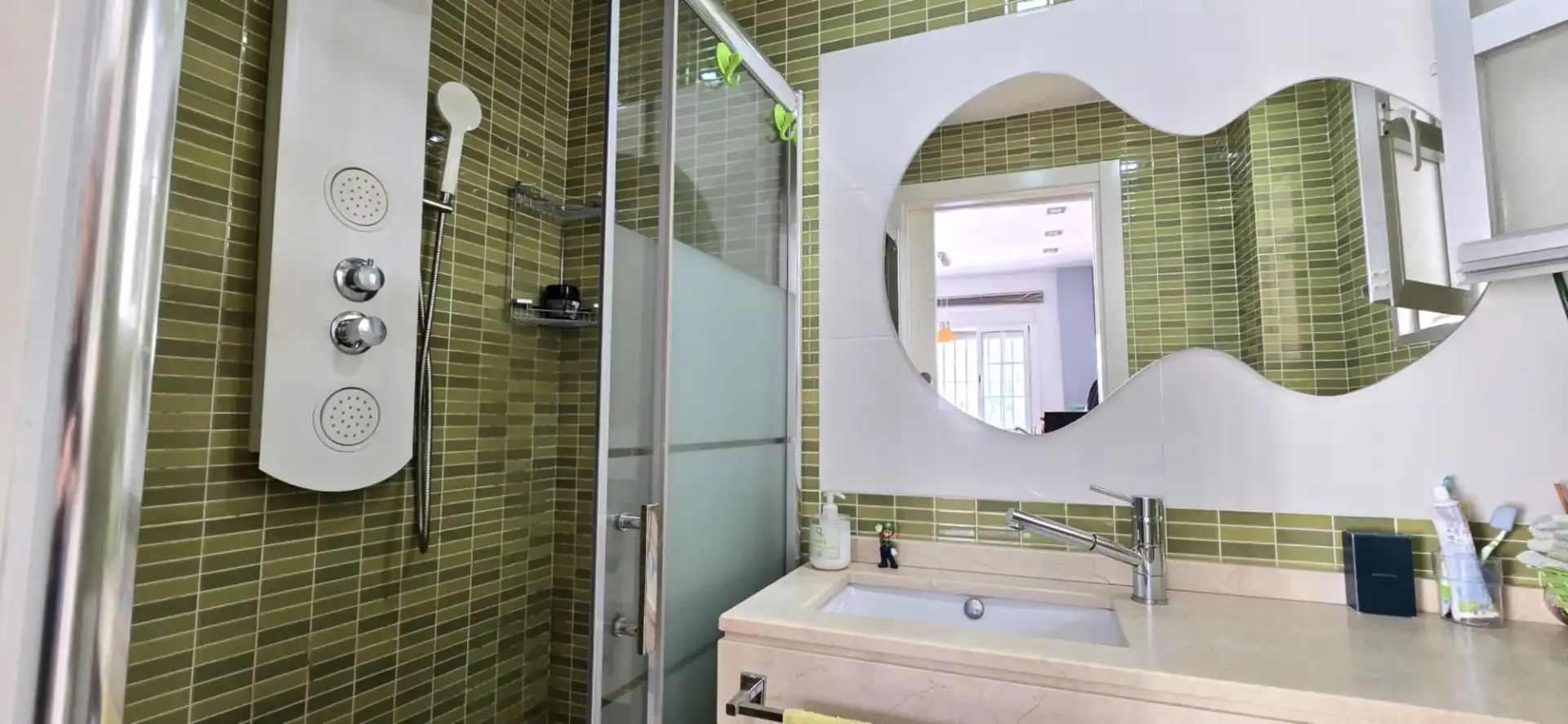 Baño de Apartamento en venta en El Portil con Aire acondicionado, Piscina y Amueblado