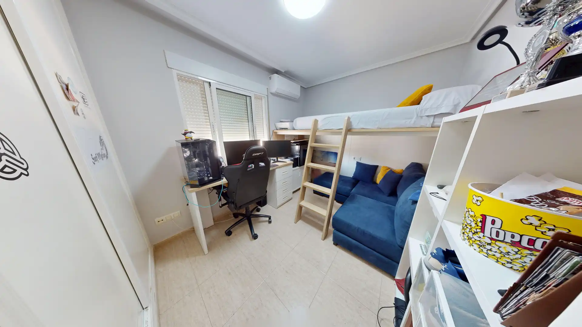 Dormitori de Casa o xalet en venda en Los Alcázares amb Aire condicionat, Terrassa i Traster