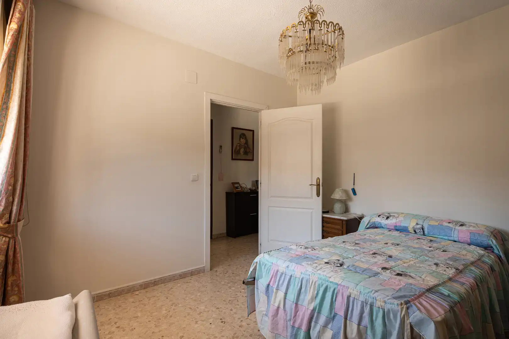 Schlafzimmer von Einfamilien-Reihenhaus zum Verkauf in Granada mit Klimaanlage, Privatgarten und Terrasse