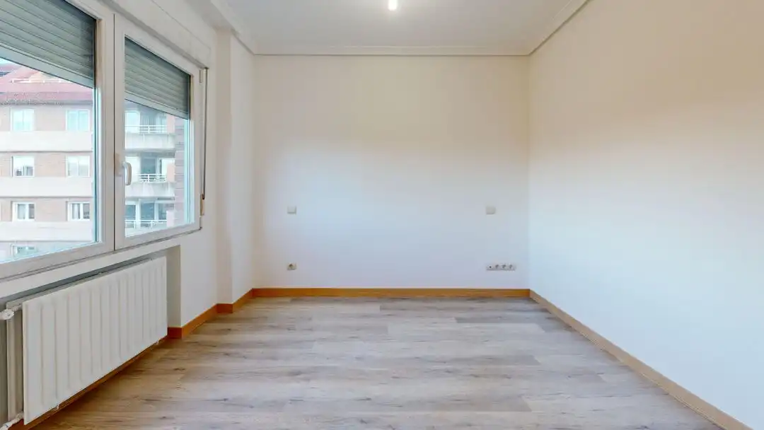 Wohnung zur Miete in Majadahonda mit Klimaanlage, Heizung und Privatgarten