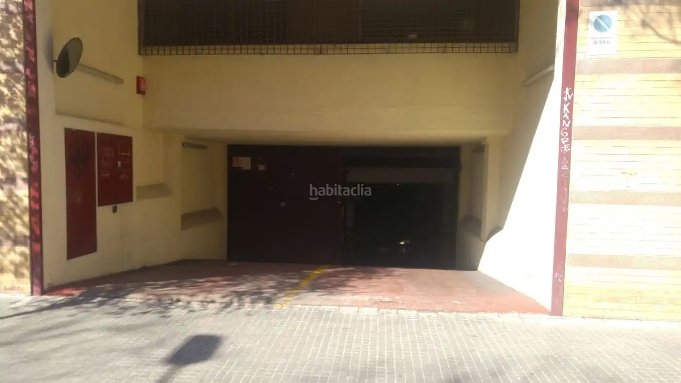 Individual en venta en Rambla Josep Tarradellas 3