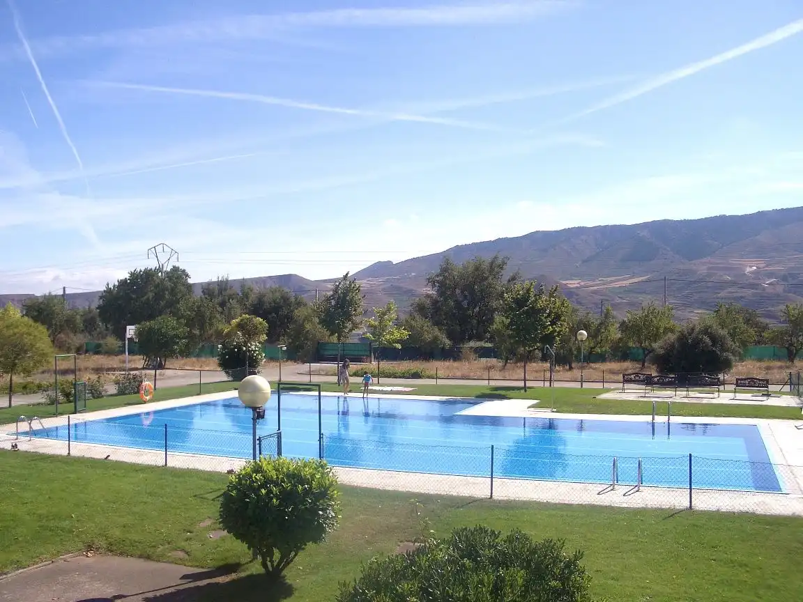 Piscina de Residencial en venta en Nalda