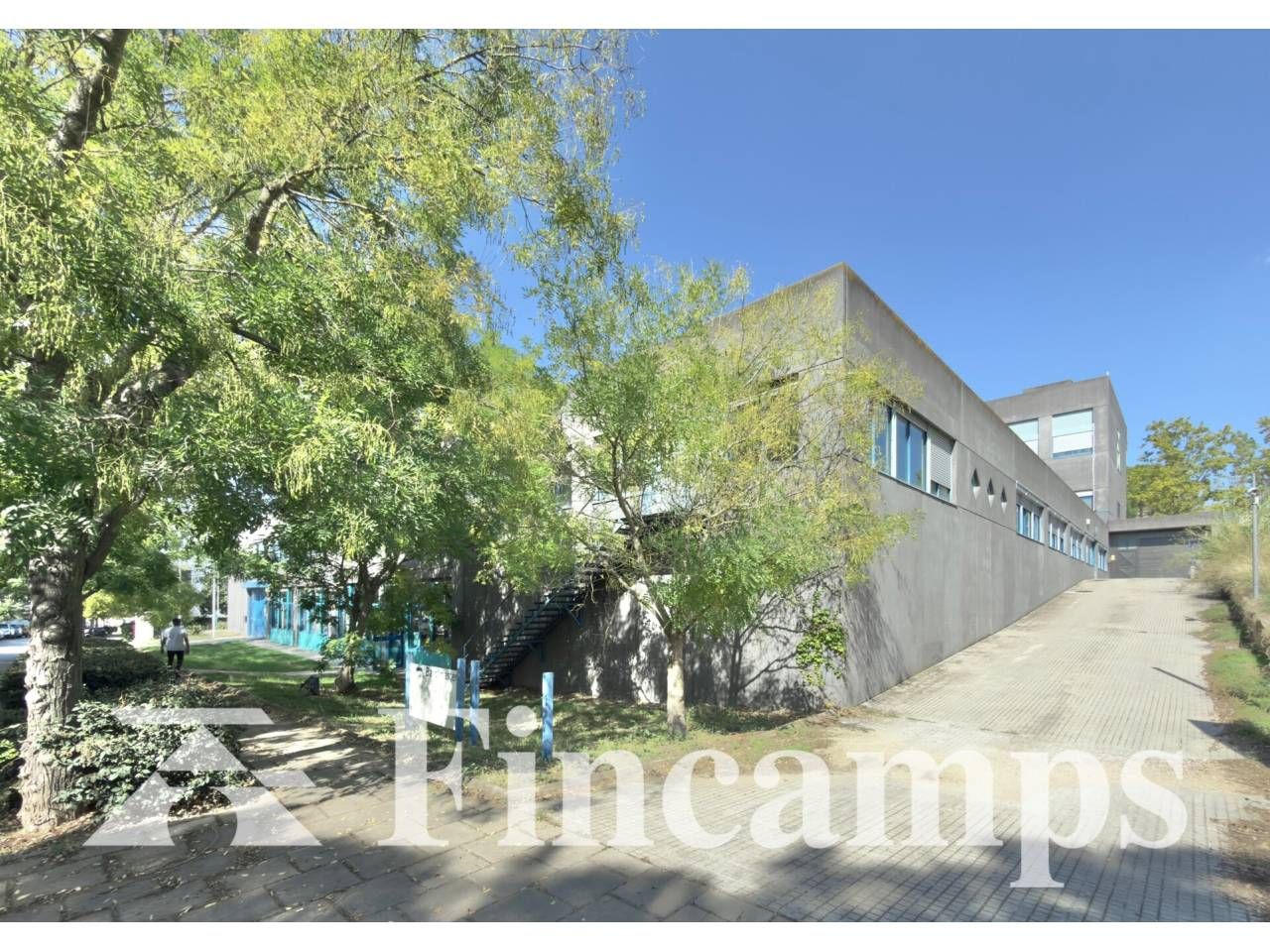 Vista exterior de Oficina de lloguer en Cerdanyola del Vallès