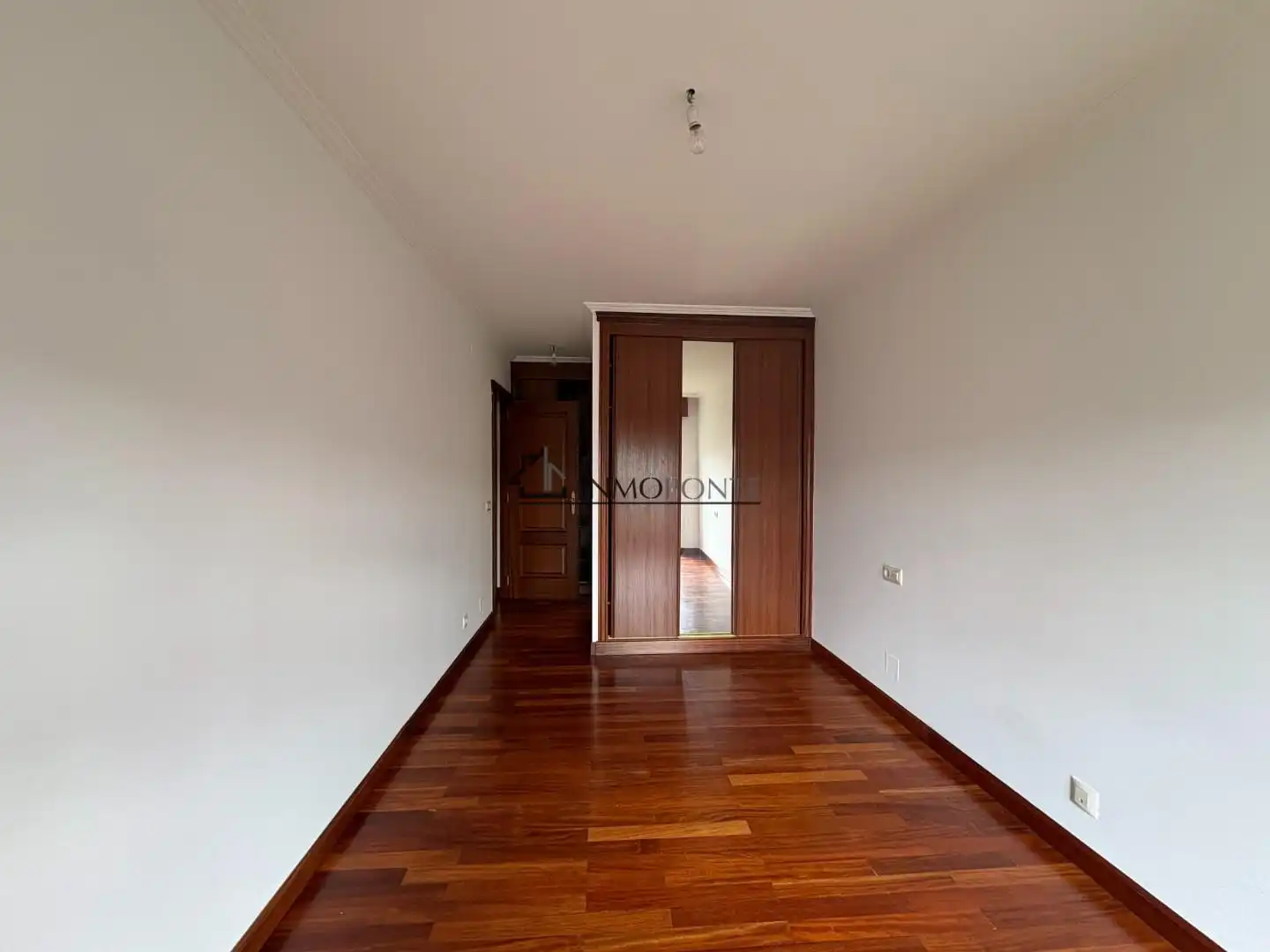 Habitación de Piso de alquiler en Pontevedra Capital  con Calefacción y Trastero