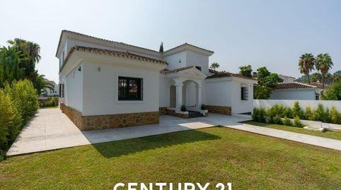 Foto 2 de Casa o chalet en venta en Calle Bruselas 32-d, Las Brisas, Marbella