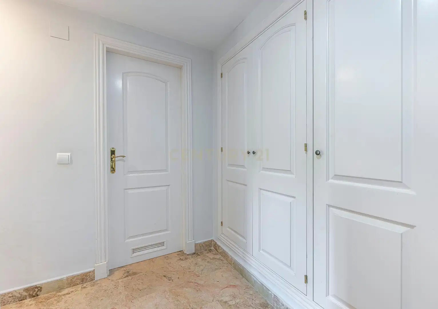 Apartamento en venta en Marbella con Aire acondicionado, Jardín privado y Horno