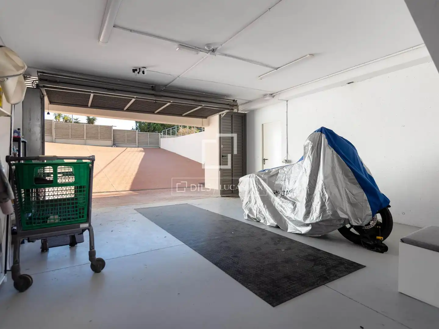 Detached house with terrace for sale in Urbanitzacions, imagen 6