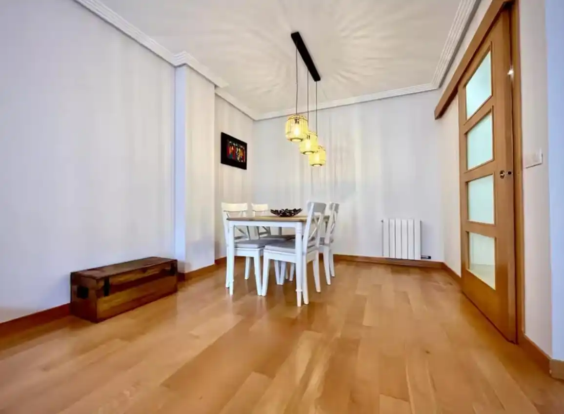 Apartamento de alquiler en Pasaje Vicente Lampérez, 3, Villa Pilar