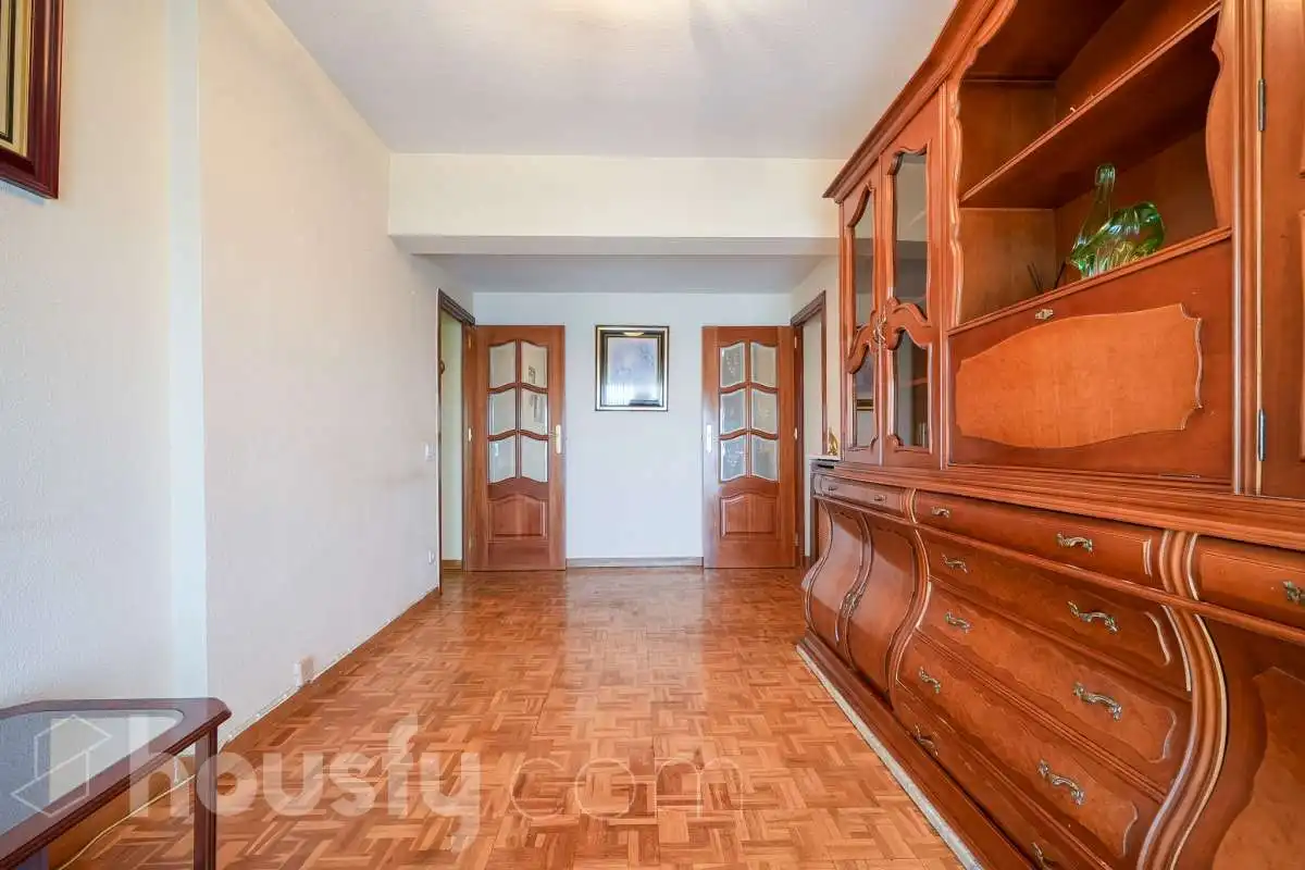 Bedroom of Flat for sale in Madrid  with Heating, Terrace and Storage room