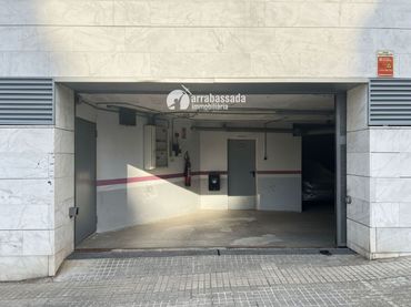Individual en venta en Narcis Oller 11