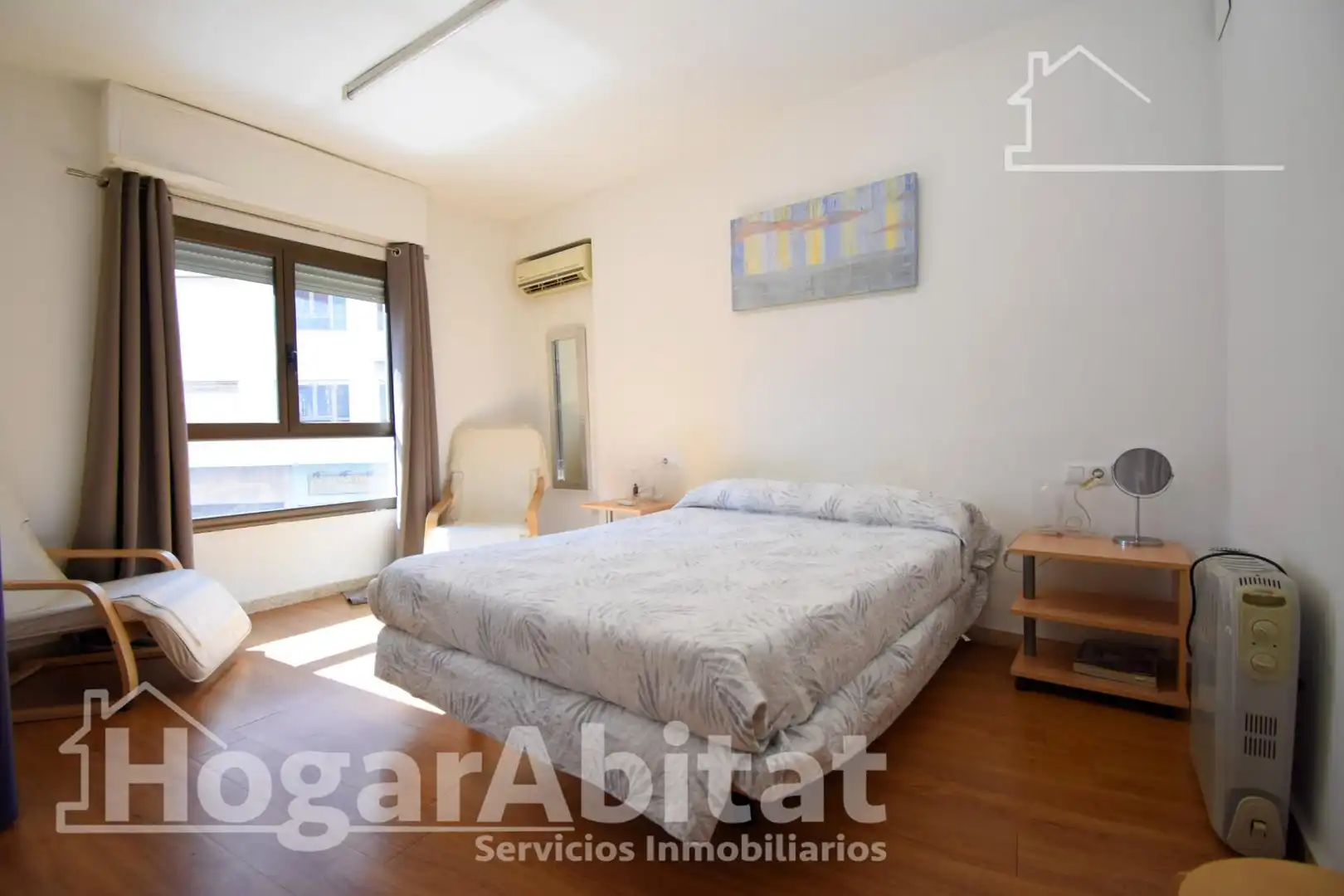 Schlafzimmer von Wohnung zum Verkauf in Oliva mit Klimaanlage, Heizung und Parkett