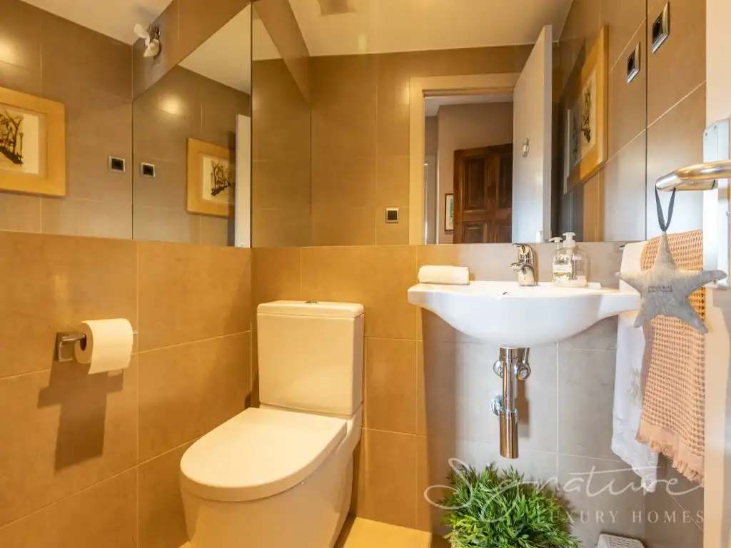 Baño de Casa o chalet en venta en Sant Cugat del Vallès con Calefacción, Jardín privado y Terraza