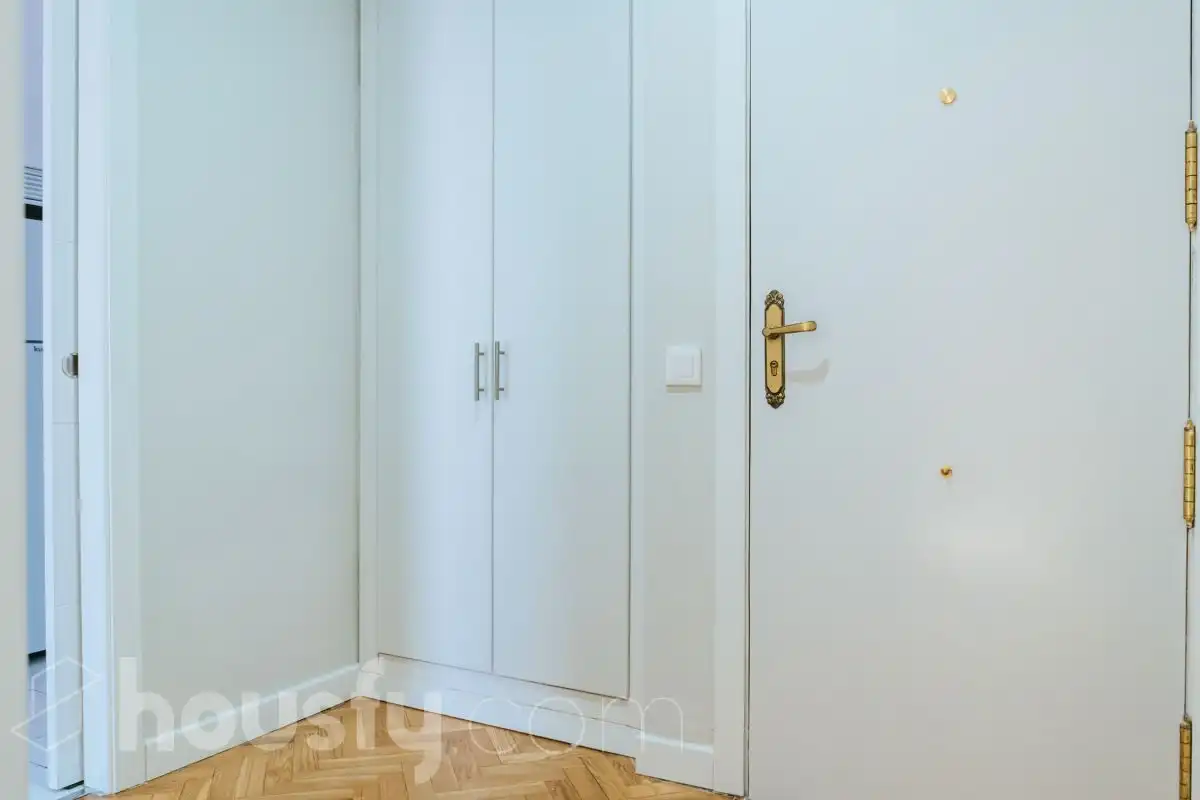 Flat for rent in Madrid  with Heating, Terrace and Furnished