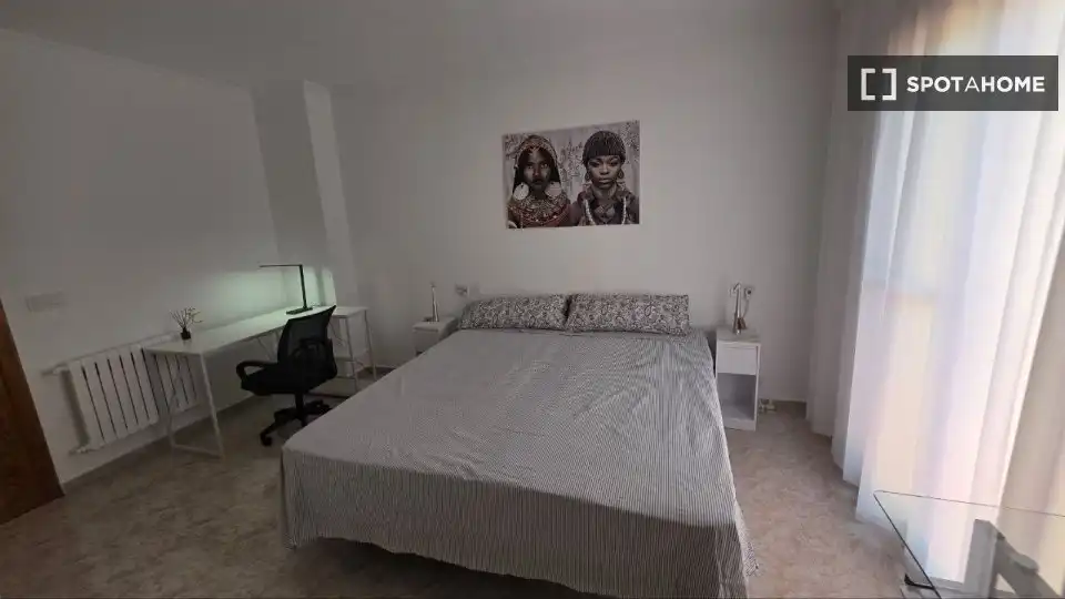 Habitación de Piso para compartir en Mutxamel con Aire acondicionado, Terraza y Amueblado