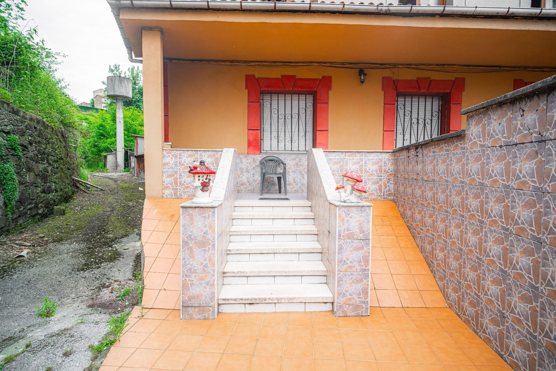 Exterior view of Flat for sale in Langreo