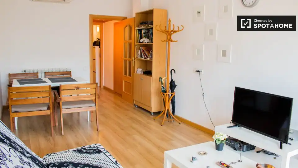 Room in El Clot