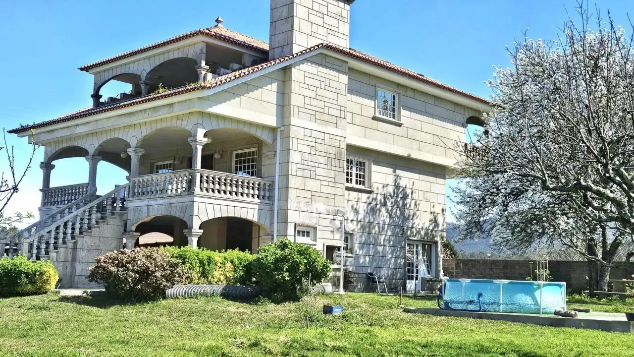 Maison avec terrasse à vendre à Mos