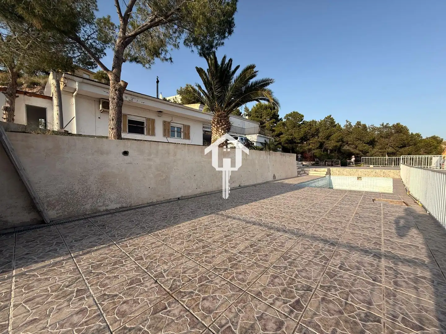 Exterior view of Houses for sale in San Vicente del Raspeig / Sant Vicent del Raspeig  with Air Conditioner, Private garden and Terrace