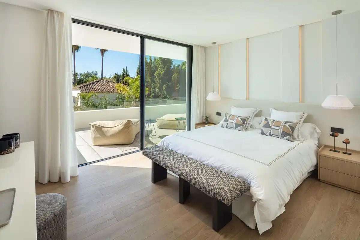 Villa mit Pool zum Verkauf in Nueva Andalucía, imagen 9