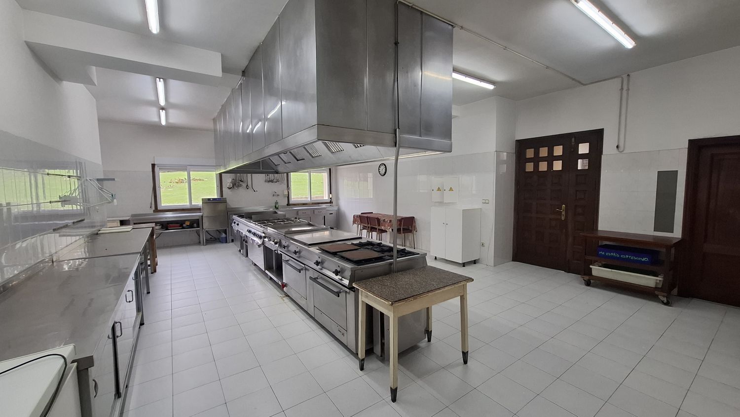 Cocina de Local de alquiler en Abegondo con Amueblado