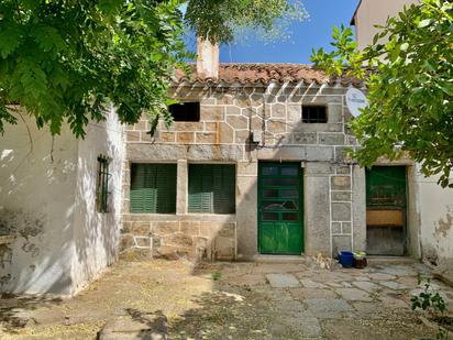 Vista exterior de Casa o xalet en venda en Collado Mediano amb Jardí privat