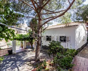 Exterior view of House or chalet for sale in Esplugues de Llobregat  with Air Conditioner, Heating and Private garden