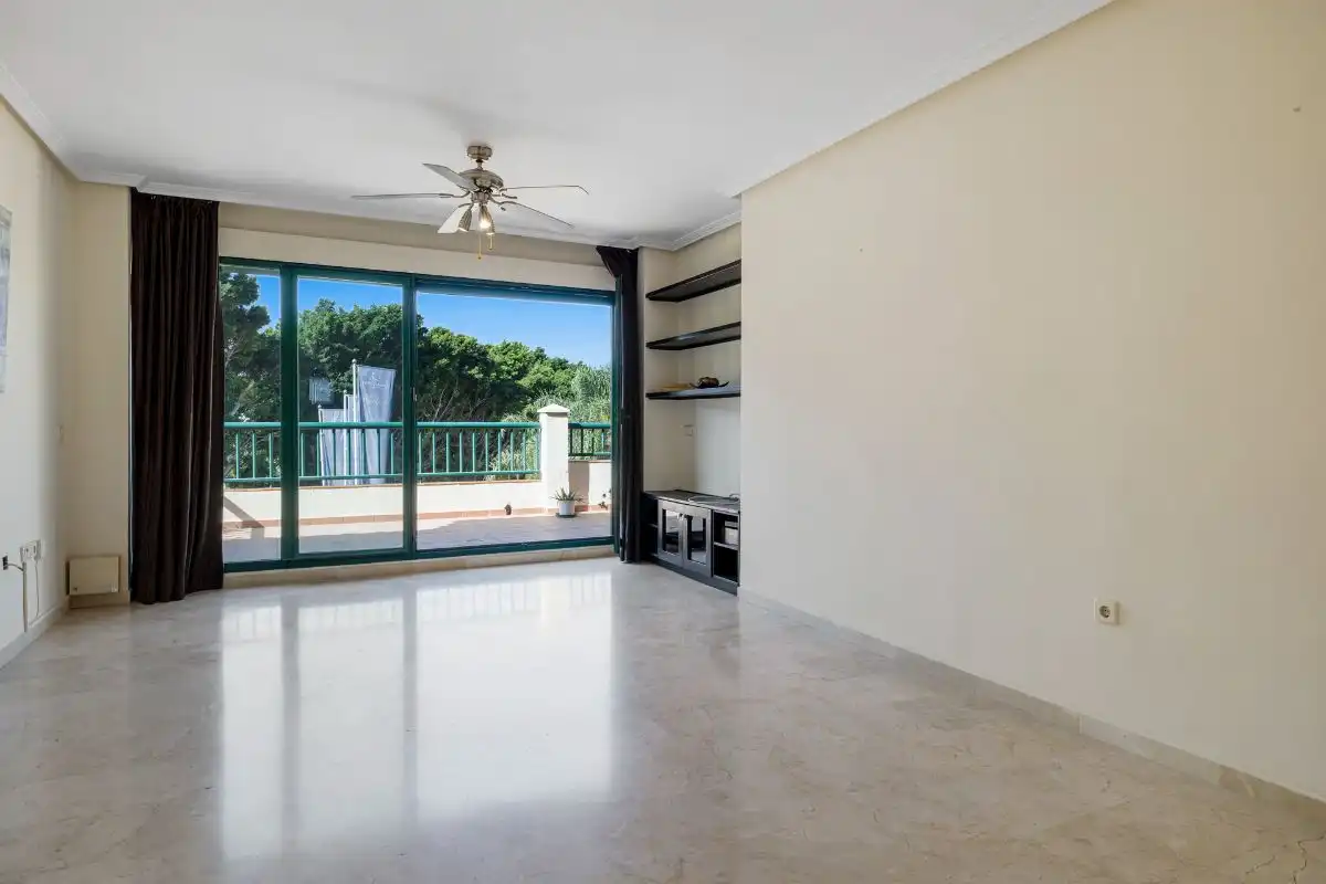 Apartament amb piscina en venda a Torrequebrada, imagen 3