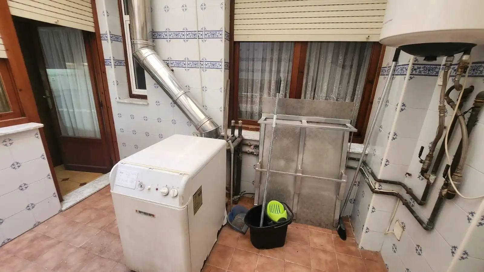 Flat for sale in Aspe  with Air Conditioner, Heating and Storage room