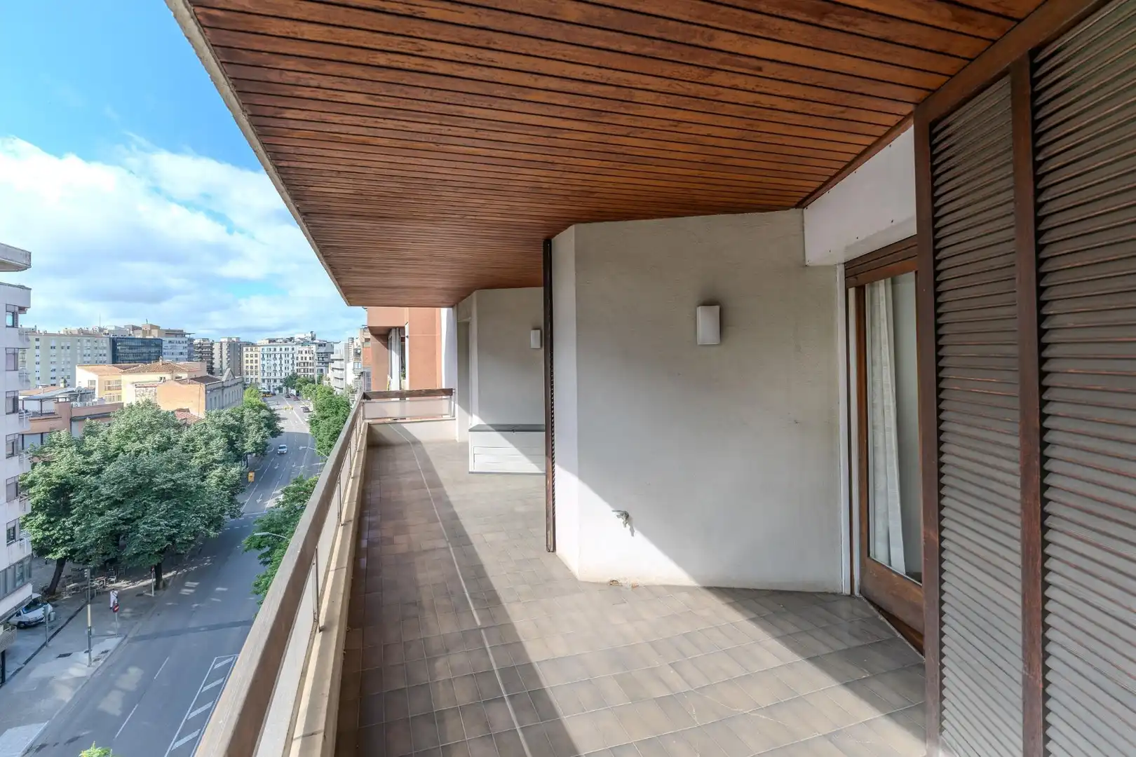 Terrassa de Apartament de lloguer en Girona amb Calefacció, Parquet i Terrassa