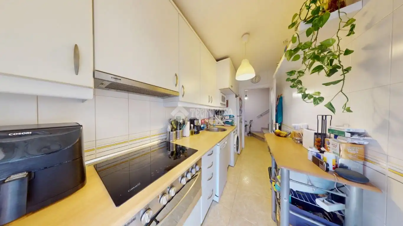 Küche von Wohnung zum Verkauf in Azuqueca de Henares mit Klimaanlage und Heizung