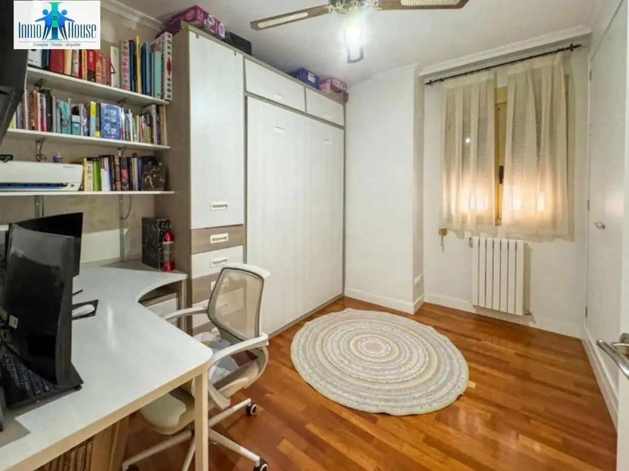 Bedroom of Flat for sale in Albacete  with Air Conditioner, Heating and Storage room