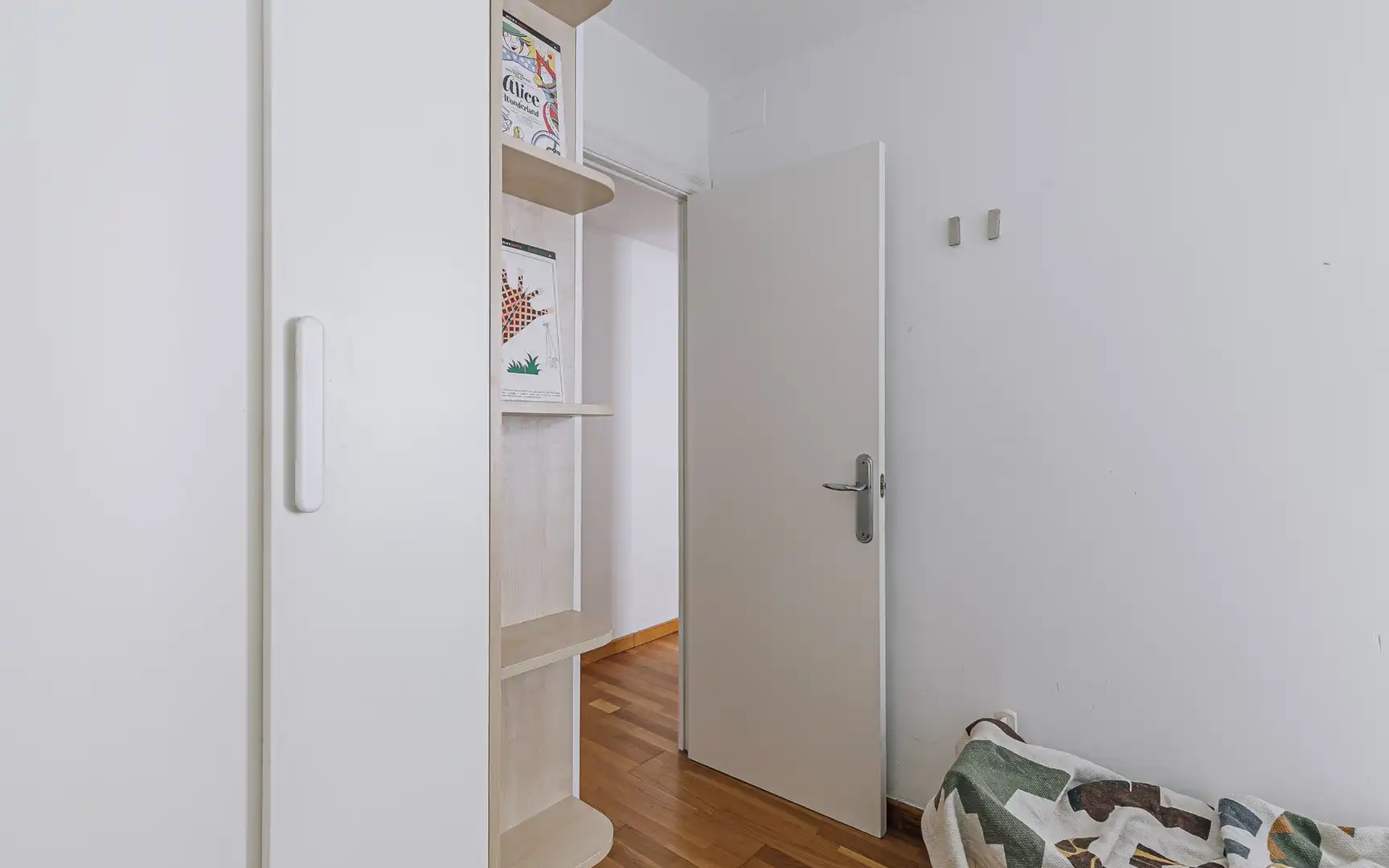 Dachboden zum Verkauf in Barcelona mit Klimaanlage, Terrasse und Möbliert