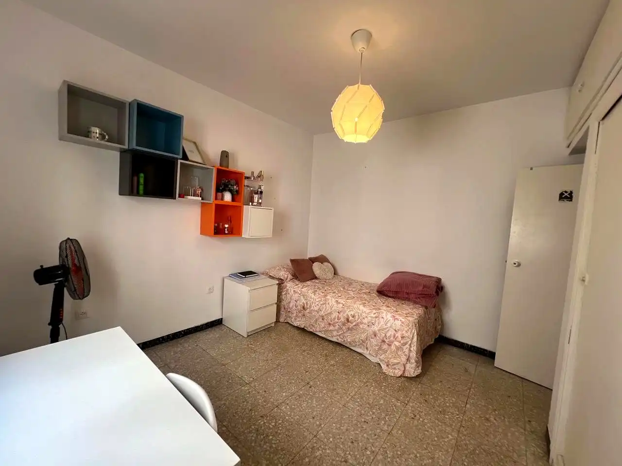 Flat for rent in Segre, El Plantinar – Avda. La Paz - El Juncal